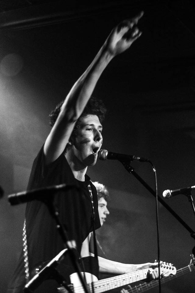THE FONTAINES 2