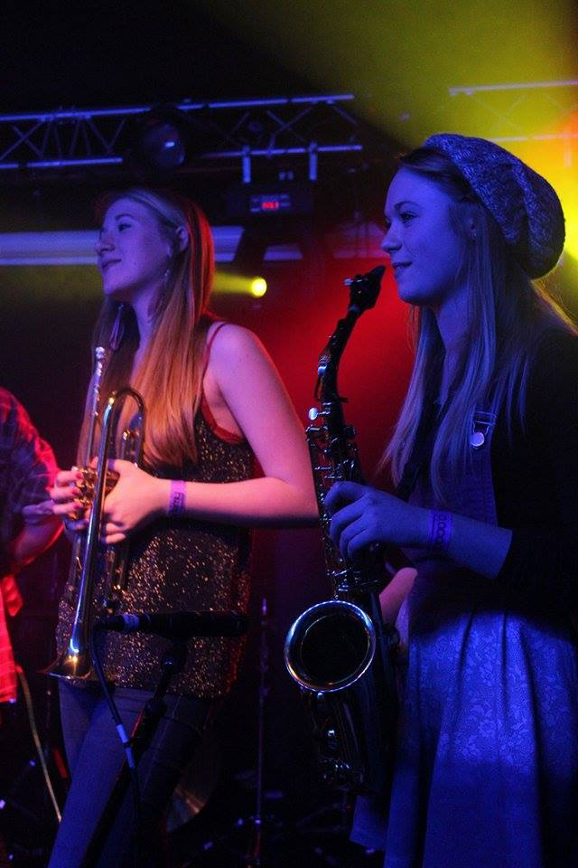 THE FONTAINES 3